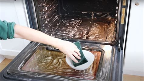 How to Clean an Oven Without Using a Self-Cleaning Cycle